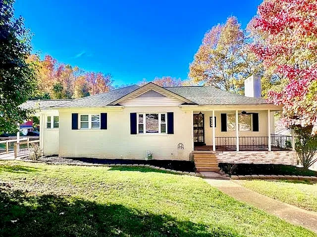 105 Ricketts Rd photo 1