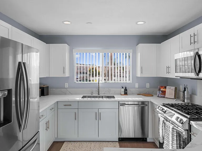 River Ranch Townhomes & Apartments — Photo 104