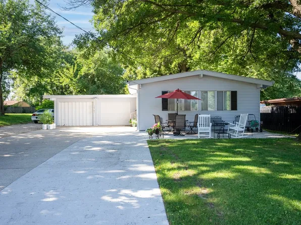 2318 Wakonda View Dr, Des Moines, IA 50321