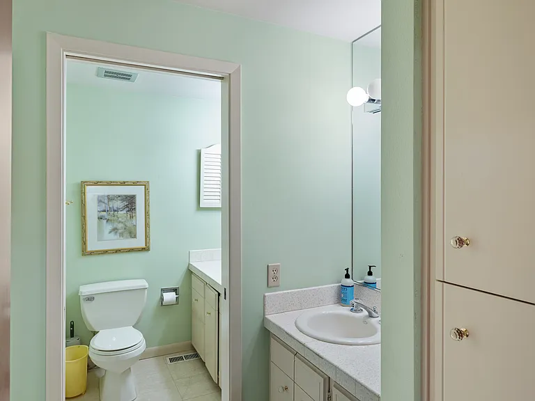 1910 Faben Dr — Photo 16
