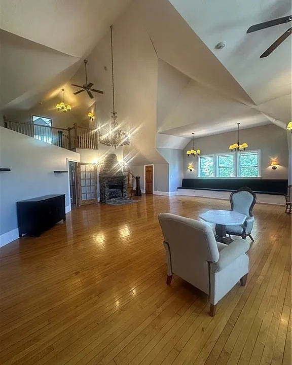 14 Bartlett Ave #1
