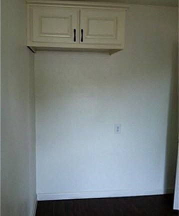5th image of 10206 Garfield Ave