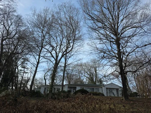 210 Porters Bluff Rd, Clarksville, TN 37040