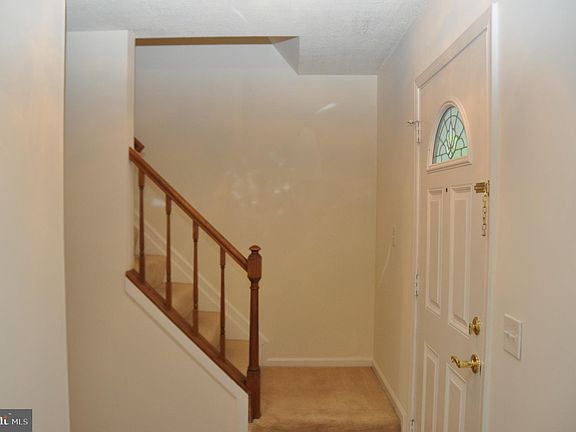 3rd image of 3250 Tayloe Ct