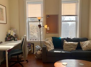1317 W 18th St APT 1R, Chicago, IL 60608