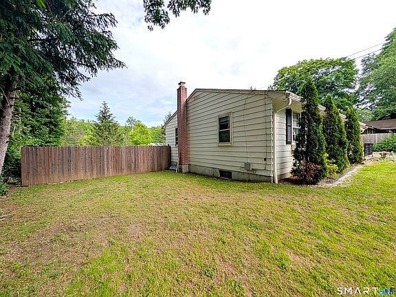4th image of 137 Northside Drive