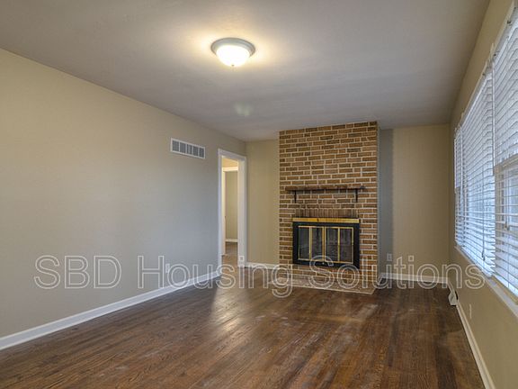 2nd image of 10601 Skiles Ave