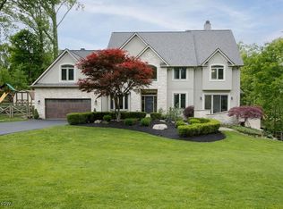 7255 Ledgewood Dr, Kirtland, OH