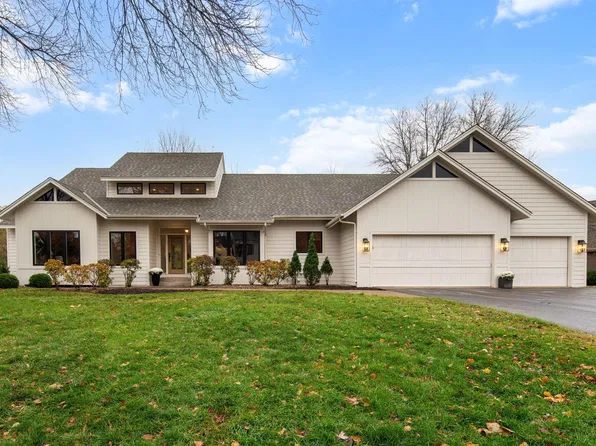 5915 Sweetwater Cir, Shorewood, MN 55331