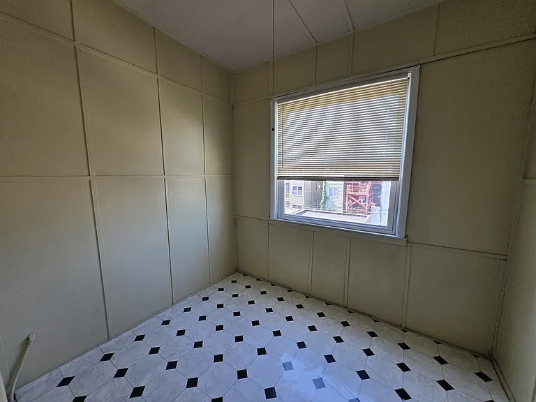 8114 S Drexel Ave #3 — Photo 15