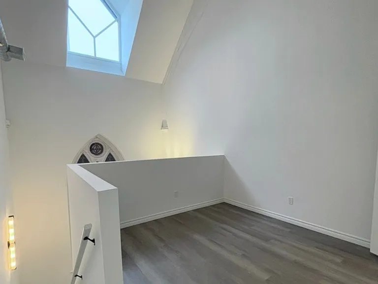 16 West Ave S #108 — Photo 9