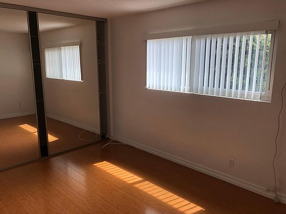 4th image of 1807 Fremont Ave #203