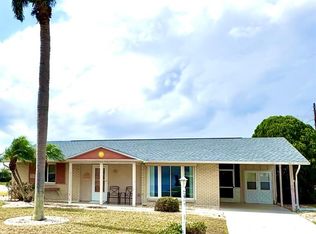 1515 Arrowhead Dr, Sun City Center, FL 33573