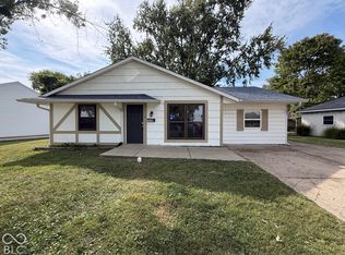 1036 Eastlawn Dr, New Whiteland, IN 46184