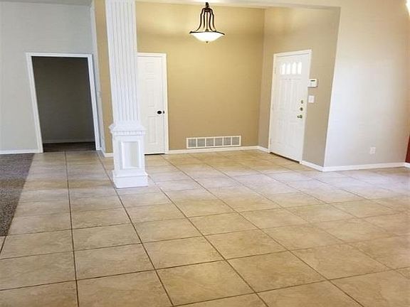 5th image of 3007 Lombard Dr
