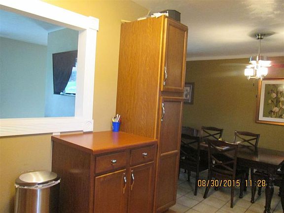 5th image of 18422 Clairmont Dr