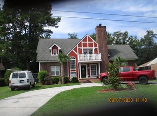 1290 Fort Dr, Hanahan, SC 29410