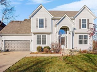 21812 W 96th St, Lenexa, KS 66220