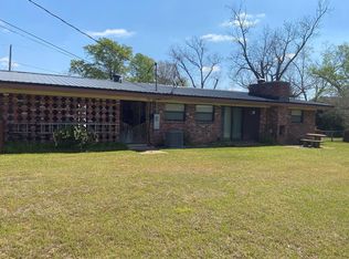 10 Stonewall Ln, Monroeville, AL 36460