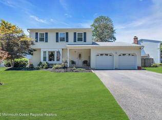 25 Cherrytree Cir, Howell, NJ 07731