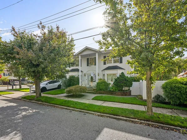 174 Tallman Street image 2 of 36