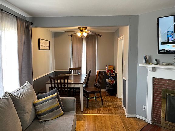 5th image of 10601 Kalmia St