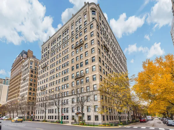 3530 N Lake Shore Dr APT 11B, Chicago, IL 60657