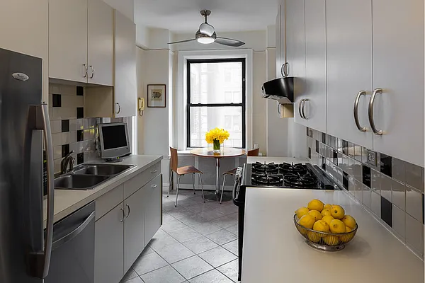 Sold by Stribling | media 8