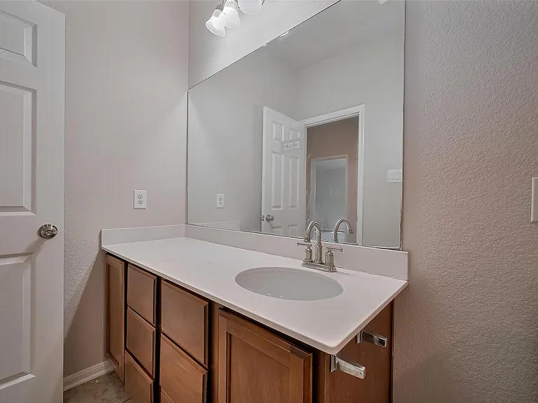 24114 Morrison Ln — Photo 32
