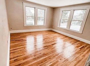 1396 Forest Ave APT 2, Portland, ME 04103