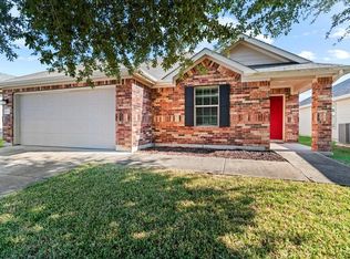 18420 Cloudmore Ln, Elgin, TX 78621