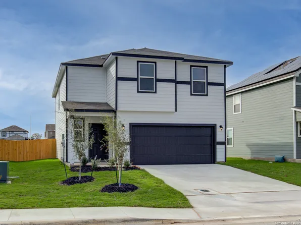 2412 Ayers Dr, Seguin, TX 78155