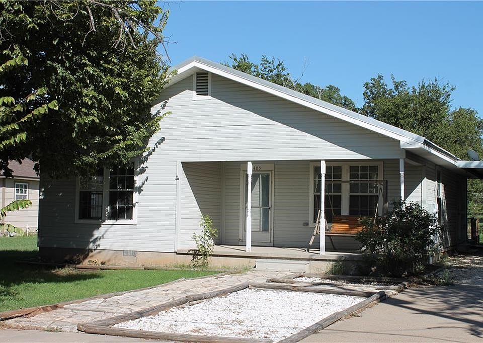 1st image of 405 SW 1st St
