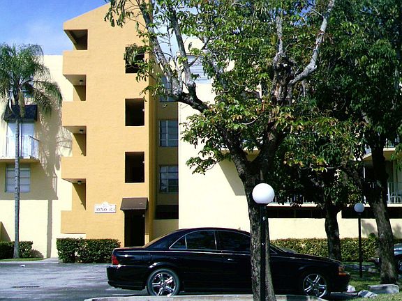 4th image of 10700 SW 108th Ave #10700