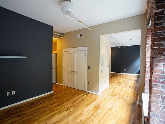 3rd image of 400 W Church Ave