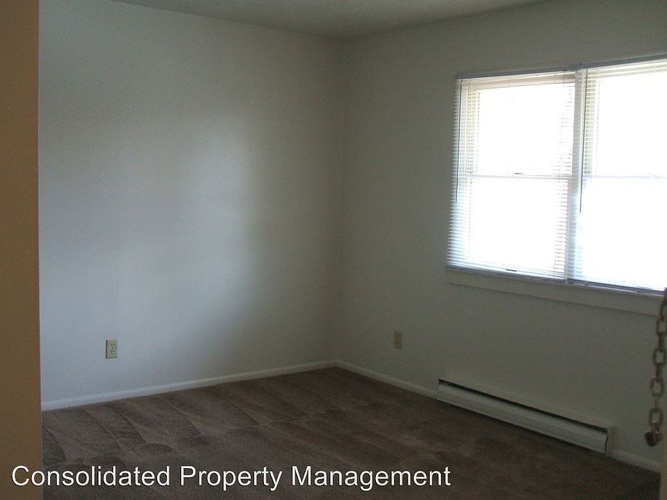 2nd image of 1005 Joseph St APT 4
