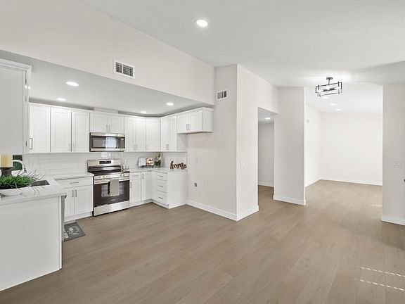 5th image of 4756 Kelton Way