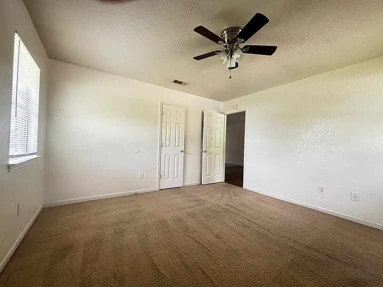436 County Road 4616 — Photo 8