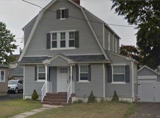 918 Ainsworth St, Linden, NJ 07036