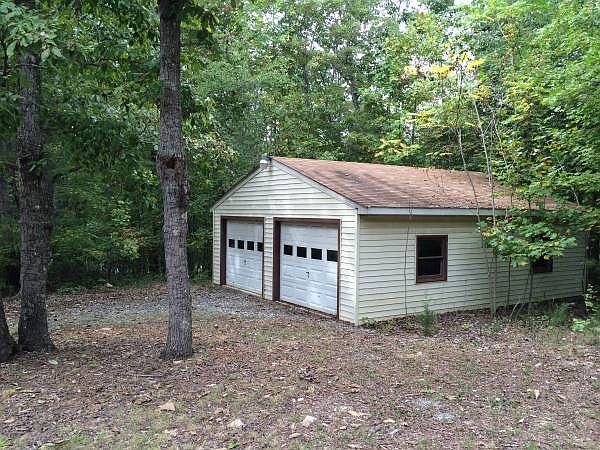 1st image of 39 Baywood Ct
