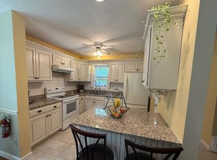 107 Saybrook Rd, Essex Jct, VT 05452