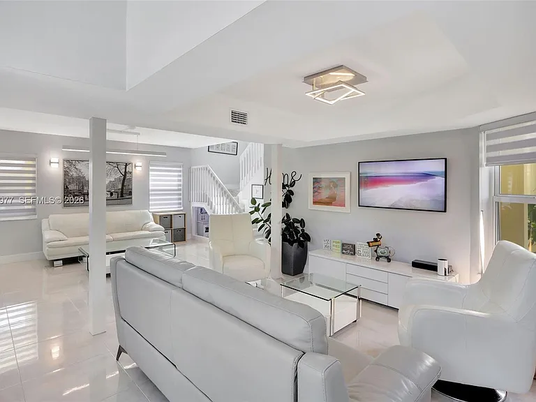 15481 SW 47th Ter — Photo 17