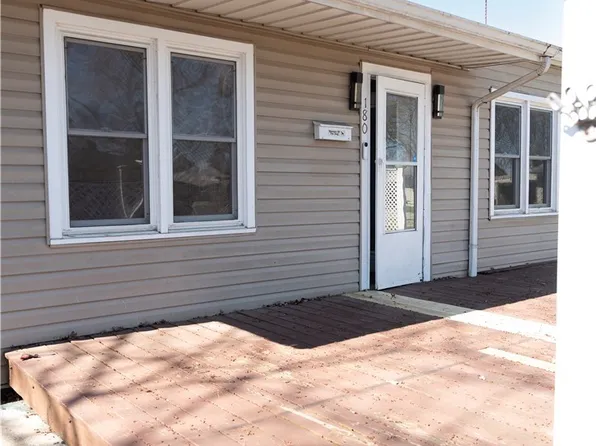 180 Park Drive, Scottsburg, IN 47170