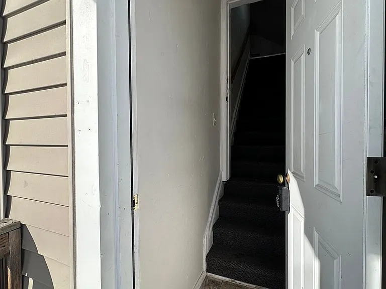 712 S Oakland Ave — Photo 23
