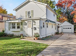 1224 Buena Vista Ave, Waukesha, WI 53188