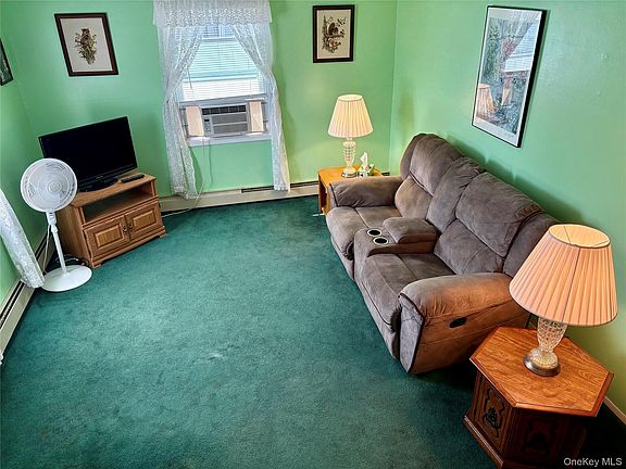 4th image of 18 Heather Lane