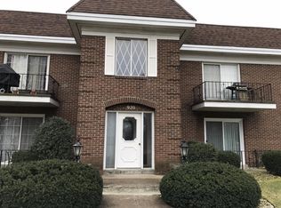 920 Camellia Dr APT 2, Munster, IN 46321