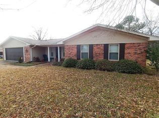 2307 Redbud Ln, Tupelo, MS 38801