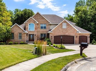 2202 W Pinnacle Dr, Dunlap, IL 61525