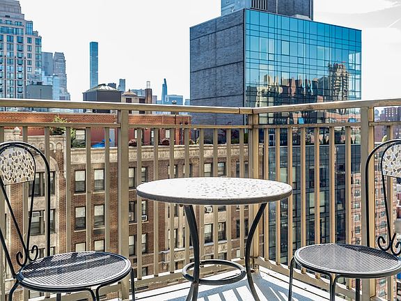 5th image of 301 E 79th St APT 19L
